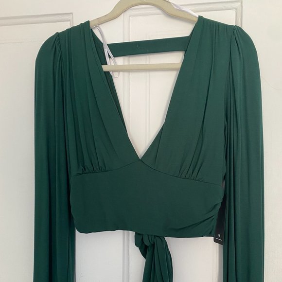 NWT- Emerald Green Long Sleeve Tie-Back Crop Top- Size M - Picture 4 of 5
